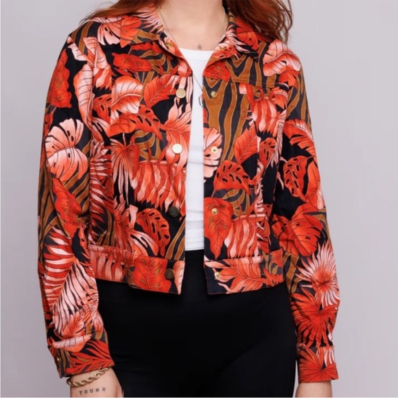 Cache Tops - EUC CACHÉ jacket Top Leaf Pattern Size 6